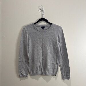 Tommy Hilfiger Gray Crewneck Sweater Classic Knit Design